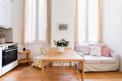 Magenta Apartment | Casa nel centro storico di Milano, Conciliazione