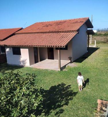 Imbituba House | Casa no Itapiruba Norte perto da lagoa