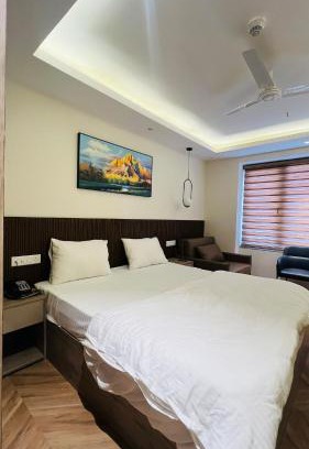 Jaypee Greens Apartment | Casa Nova Luxury Studio and Prime Location