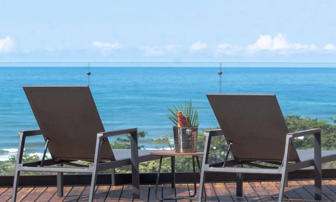 Carmen Villa | Casa O Lala Santa Teresa
