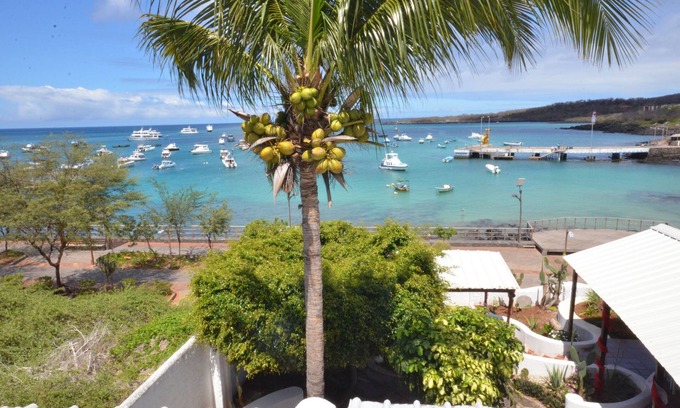 Puerto Baquerizo Moreno Hotel | Casa Opuntia Galapagos Hotel