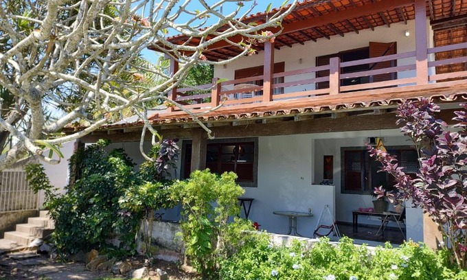 Sao Pedro da Aldeia House | Casa pé na areia - 4m da praia!