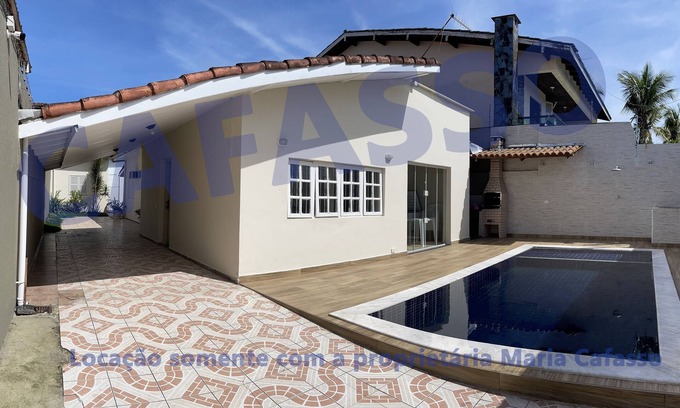 Jardim Centenario House | CASA PÉ NA AREIA COM PISCINA A 10mts