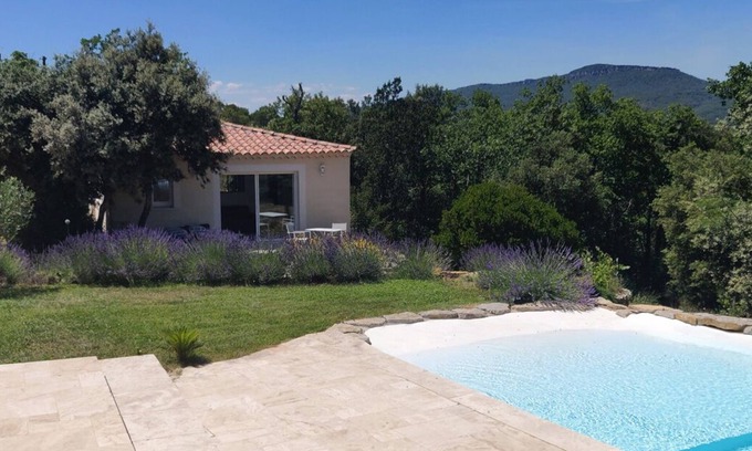 Besse-sur-Issole House | Casa Pacha - Self-catering accommodation in the heart of Provence