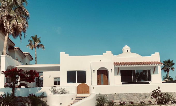 Cabo Bello Villa | Casa Paloma by the sea