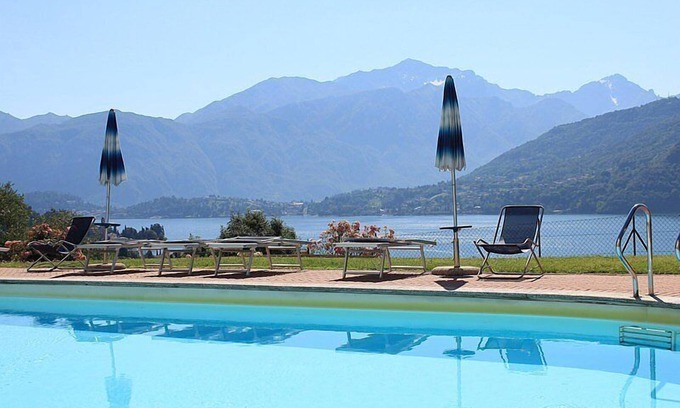 Azzano House | Casa Panorama Sei: A bright and cheerful apartment situated at a short distance from the shores of Lake Como, with Free WI-FI.
