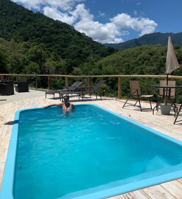 Cachoeiras de Macacu Ski Chalet | Casa para temporada em meio à natureza.