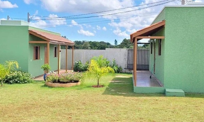 Foz do Iguacu Ski Chalet | Casa Perto das Cataratas: seu lar Para Quatro