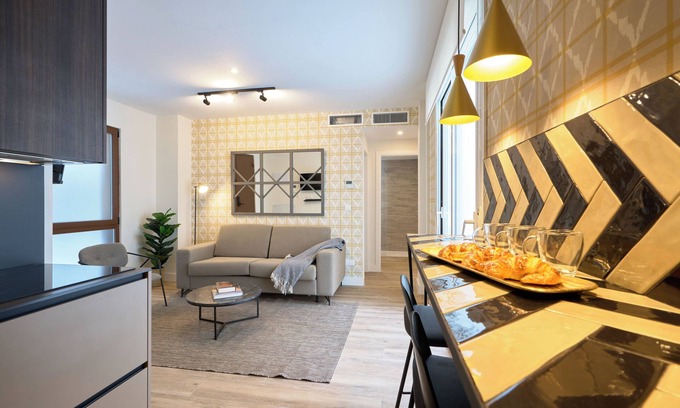 San Lorenzo Apartment | Casa Pizarro, by Homing U