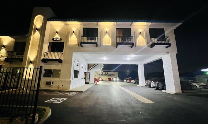 Southwest Anaheim Hotel | Casa Playa Inn & Suites Stanton Anaheim Area