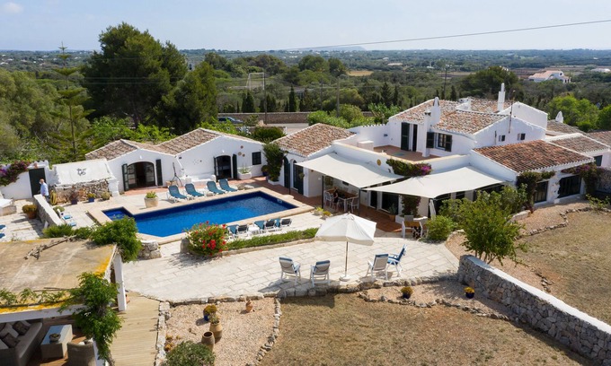 Sant Lluis Cottage | Casa Poupitta awaits you for an unforgettable stay (swimming pool, jacuzzi, beaches)