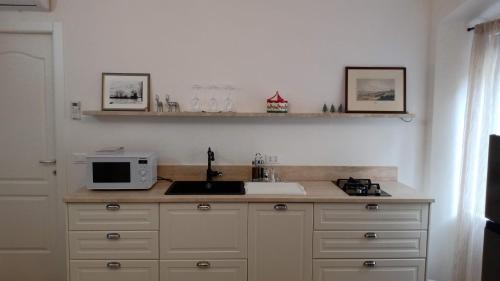 Barriera Vecchia-San Giacomo Apartment | Casa Renova, intero appartamento, 2 camere, max 4 ospiti, Trieste zona storica