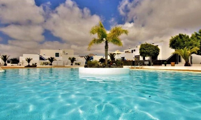 Puerto Calero Apartment | Casa Ricon Azul de dos dormitorios en Pto Calero