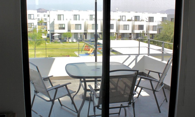 Xochitepec House | Casa Roma
