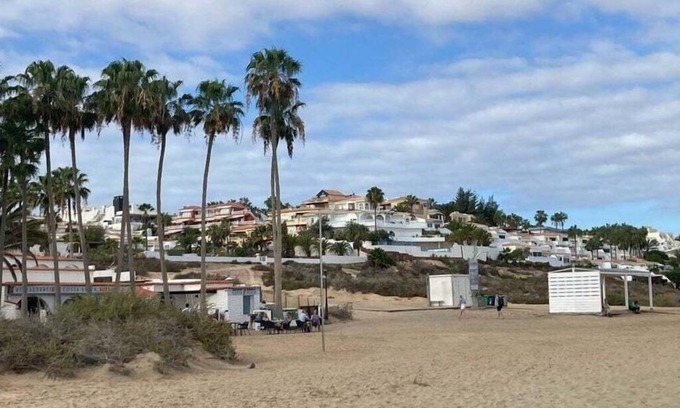 Bahia Calma Boat Rental | Casa Romana Comfortable holiday residence