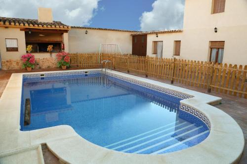 Argamasilla de Alba House | Casa Rural la Quinteria de Sancho piscina para tres apartamentos