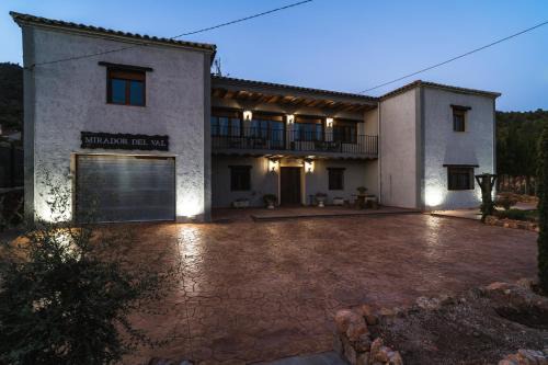 Bogarra House | CASA RURAL “MIRADOR DEL VAL”