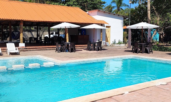La Libertad Hotel | Casa Santa Emilia @StaysbyMESER Room #3