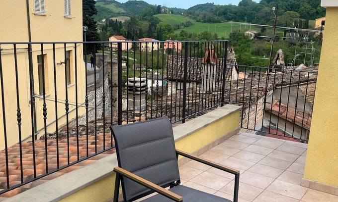 Pergola House | Casa Sartoria - Cozy and modern, in the historic center of Pergola
