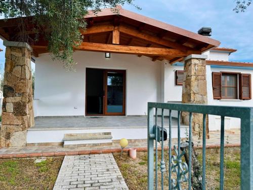 Posada House | CASA SAS ENAS trilocale indipendente -Ammentos Posada -