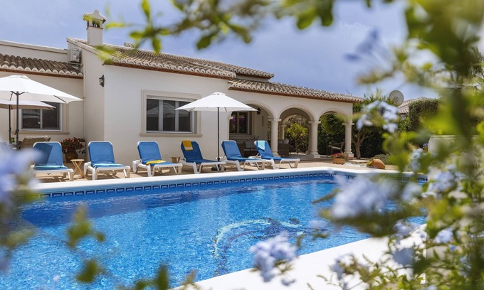 Costa Nova Villa | Casa Serena - A glorious hideaway
