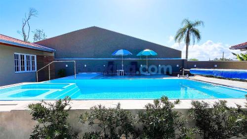 Guaratuba House | Casa Sol da Manhã - Piscina aquecida com hidromassagem - 300m da praia