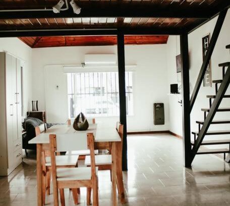 Tigre House | Casa Tipo Loft- Tigre Centro
