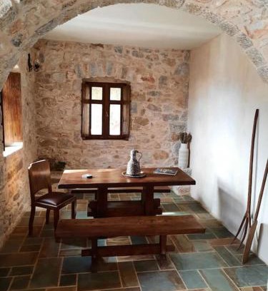 East Mani Apartment | Casa Tsiliviani