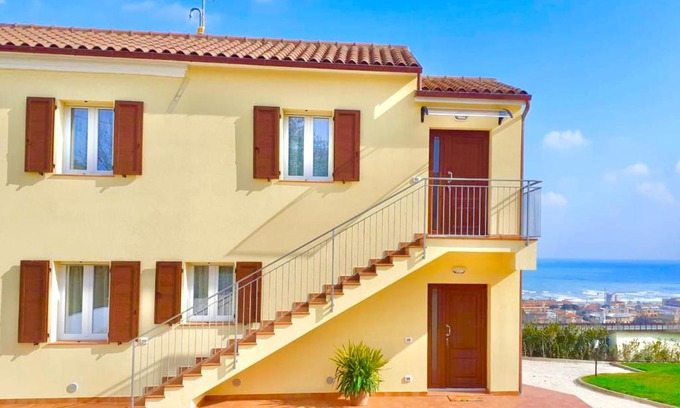 Senigallia House | Casa Vacanze con Vista Mare e Giardino - Amanecer