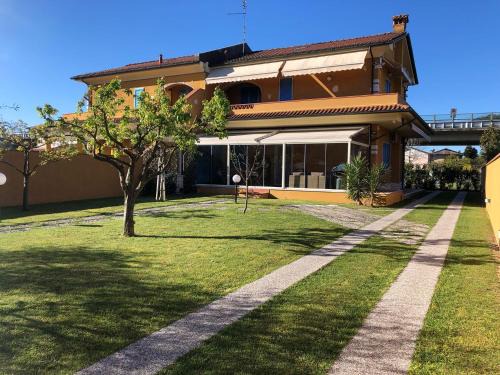 Marina di Carrara House | Casa Vacanze Sunflower