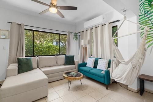 Coco House | Casa Verde 2b2b Completely Renovated Ground Unit