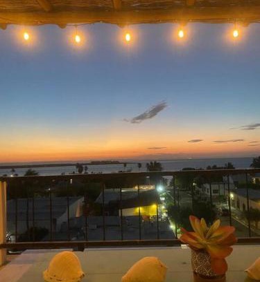 Esterito Apartment | Casa Victoria Vista al mar 2 blocks Malecon with Rooftop