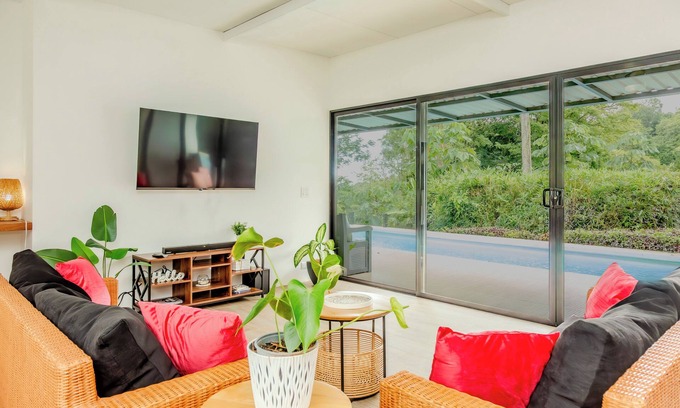 Ciudad Cortes House | Casa Voces Del Cielo - 3-bedroom house in Provincia de Puntarenas with WiFi, AC