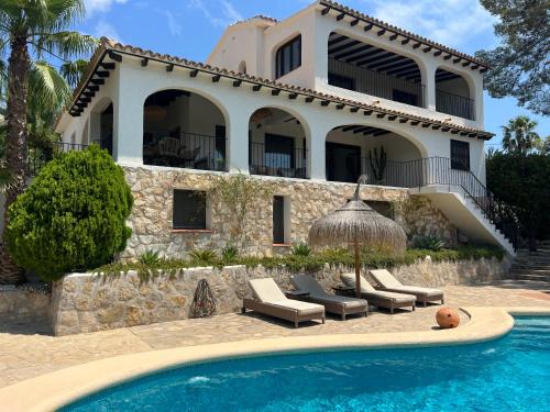 Arnella Villa | Casa Voskamp