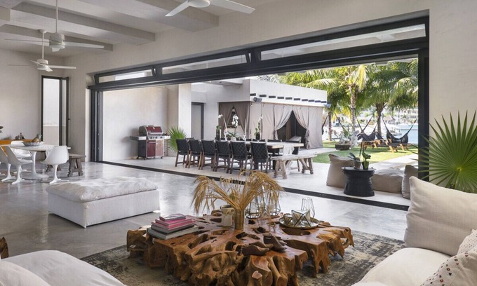 Xpu-Ha House | Casa Xaman · Casa Xaman - Pool/Steam bath/5 BR/17 ppl
