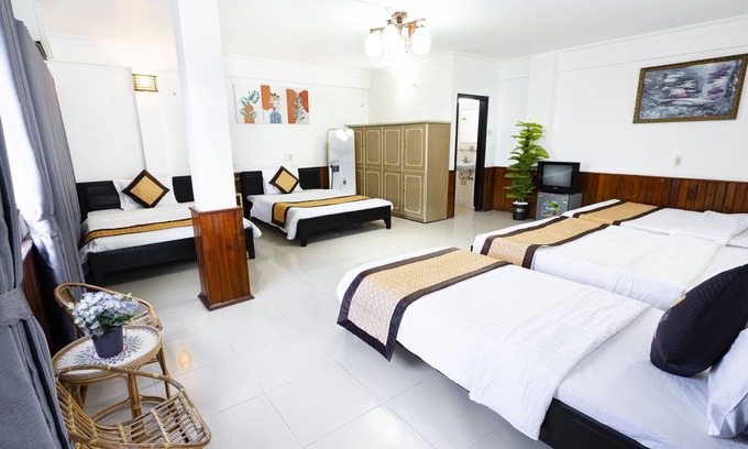 Hue City Centre Hotel | Casablanca Hotel
