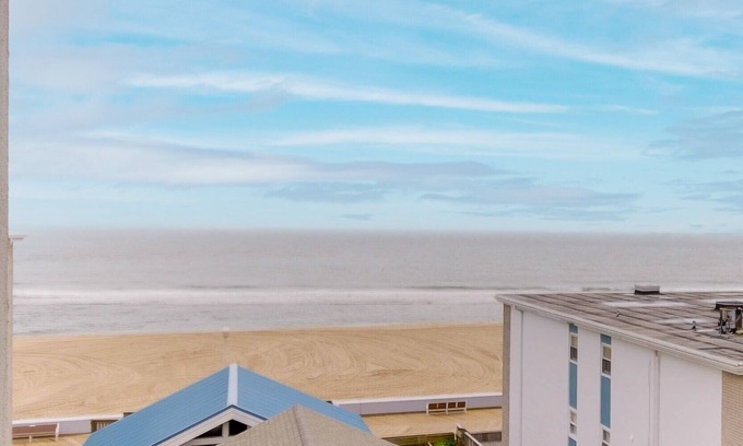 Ocean City Hotel | Casablanca Oceanside Inn