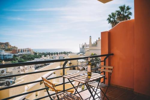 Torre de Benagalbon Apartment | casAFlex, Fabuloso Estudio en Añoreta Golf