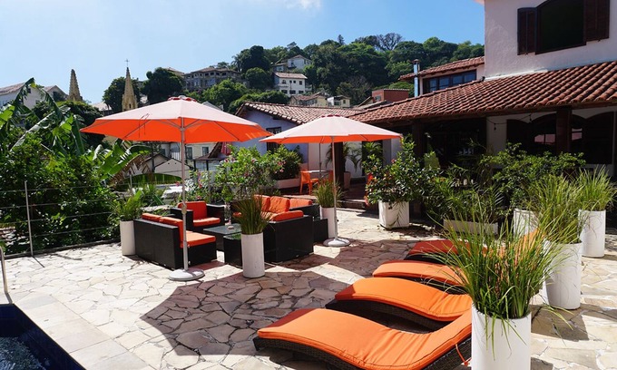 Santa Teresa Bed & Breakfast | CasaJOMO Art, Food & Music B&B