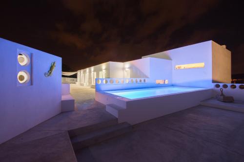 Peniche Apartment | Casasupertubos - Pool & Surf 10Min from Peniche
