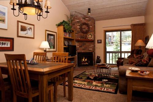 Purgatory House | Cascade Village 352