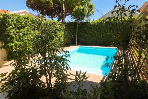 Cobre Apartment | Cascais Getaway with a shared pool
