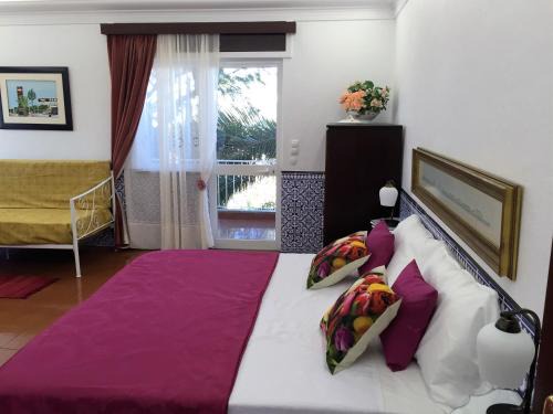 Barrio Santana House | Cascais Jasmim Doce