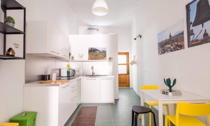 Castellammare Vucciria Apartment | Casetta Verde Alla Vucciria by Wonderful Italy