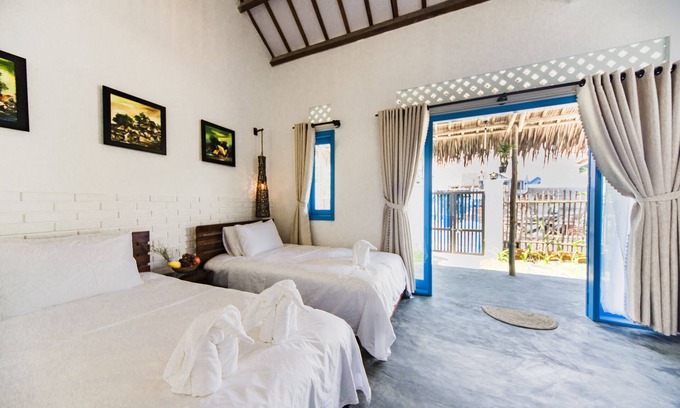 Cam An Hotel | Cashew Tree Bungalow