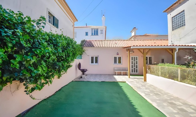 Parede House | Casinha da Parede - 5 Minutos da Praia
