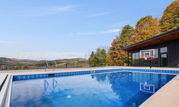 Woodstock House | Casita Alta: Main House & Pool House w/Pool Use