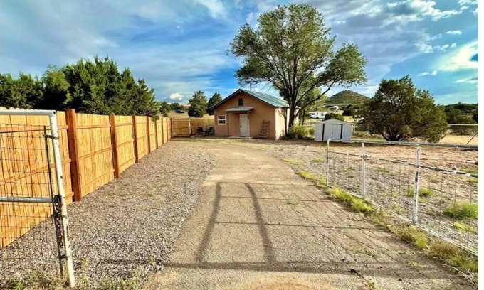 Santa Fe House | Casita de Ristra