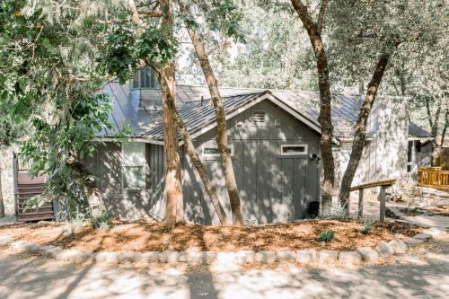 Bass Lake House | Casita- Lake Area Reduced Nightly Rate