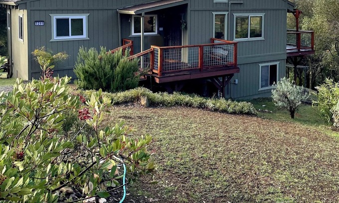 Midpines Cabin | Casita Manzanita near Yosemite National Park.